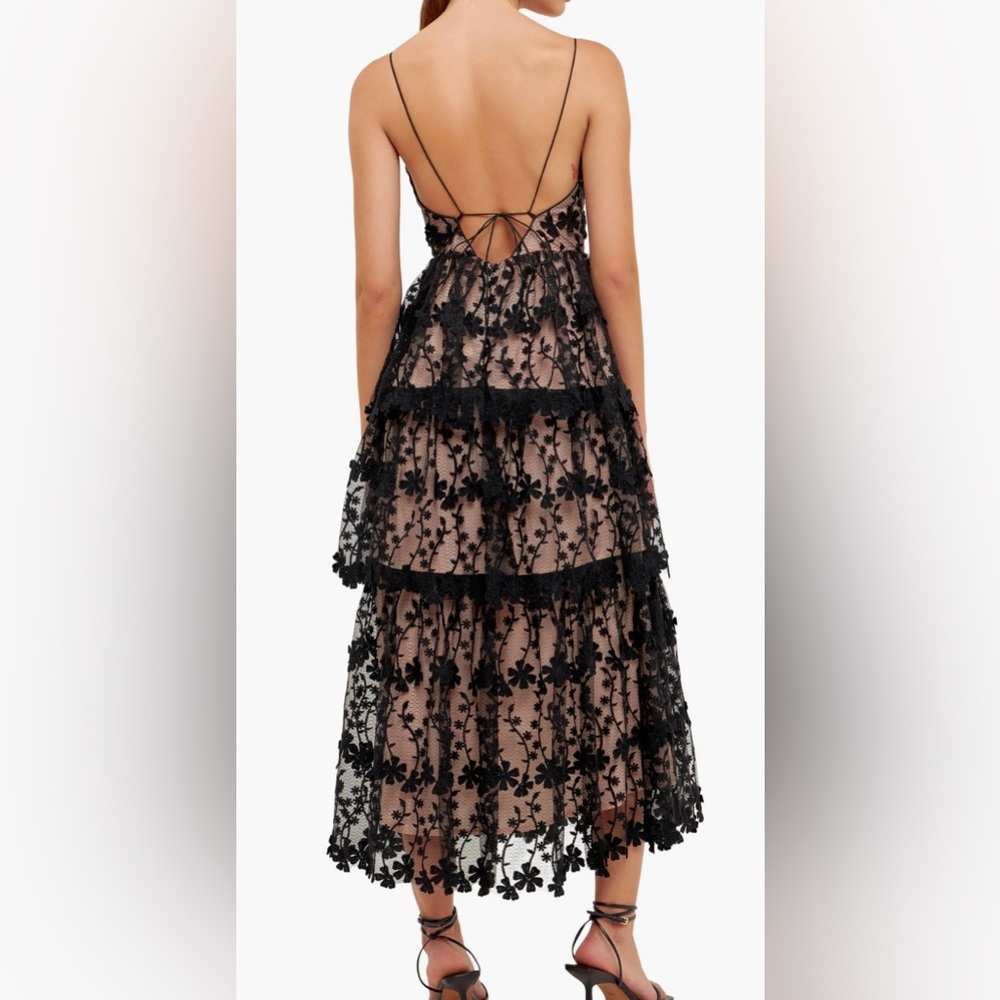 Floral Embroidered Tiered Dress Endless Rose size L NWT - Picture 2 of 14